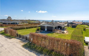 Awesome Home In Rønde With Wifi Rønde